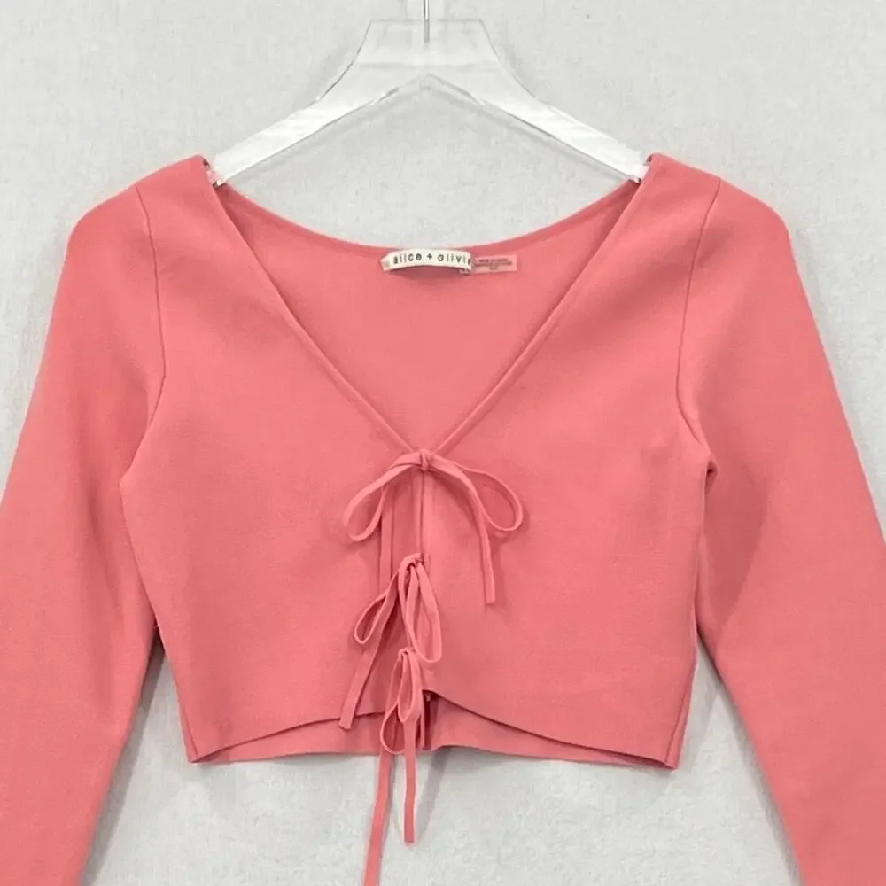 ALICE AND OLIVIA Sharee Top Womens Medium Pink Tie Knit Crop V Neck Long Sleeve